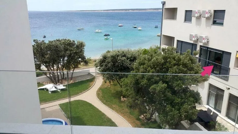 Beach Apartment In Mandre