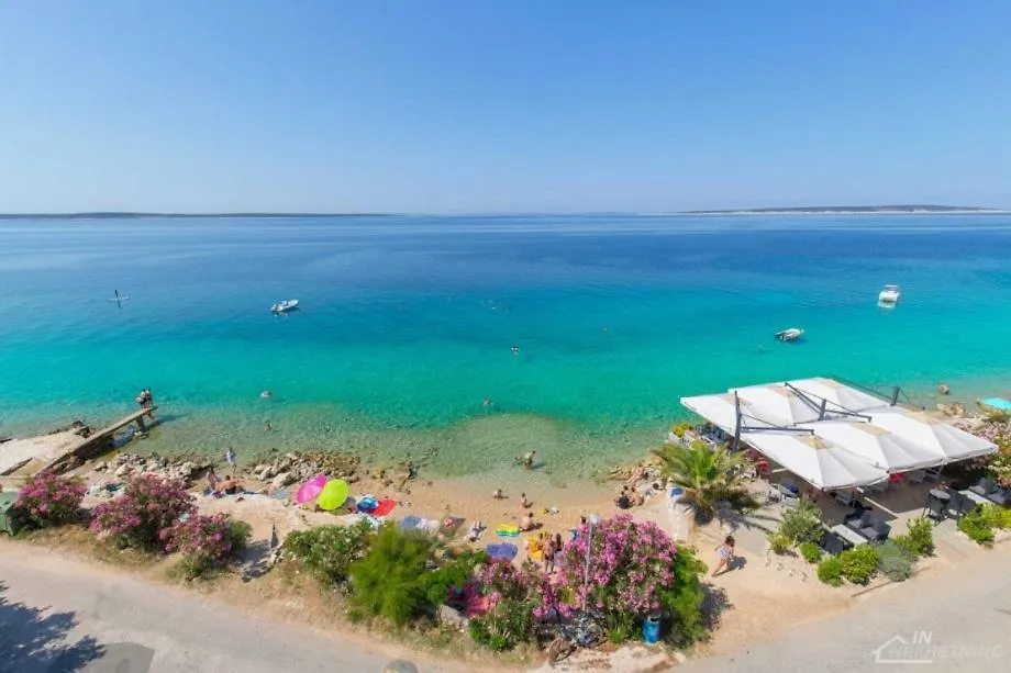 Beach Apartment In Mandre 0*,